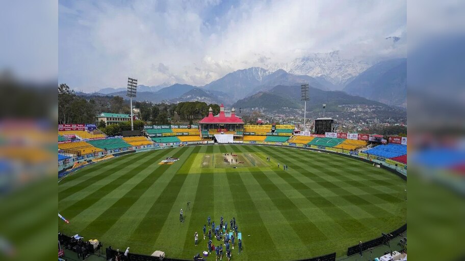 IND vs ENG Weather: धर्मशाला में बारिश का साया, जानें पहले दिन कैसा रहेगा मौसम हाल?