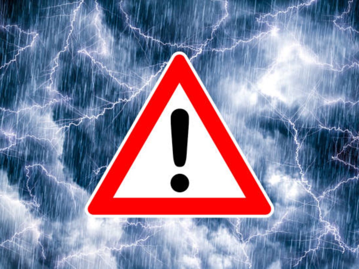 Weather Update: आंधी, तूफान और बारिश एक साथ देंगे दस्तक, IMD ने जारी किया अलर्ट 