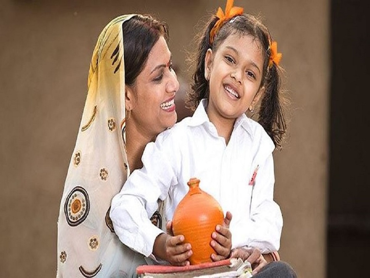 सुकन्या समृद्धि में 250 रुपये से करें निवेश