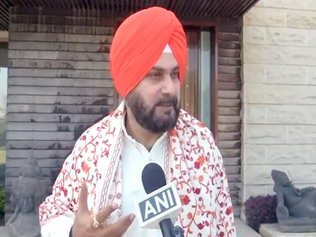 Congress लीडर नवजोत सिंह सिद्धू को बड़ा दावा, उनके डिप्टी बनना चाहते थे मान; पूरी बातचीत Congress लीडर नवजोत सिंह सिद्धू को बड़ा दावा, उनके डिप्टी बनना चाहते थे मान; पूरी बातचीत