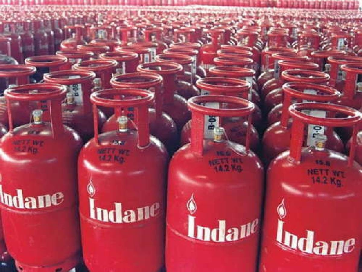 LPG Cylinder Price in Delhi: जानें LPG  पर PM मोदी की घोषणा के बाद दिल्ली में कितने का मिलेगा सिलेंडर
