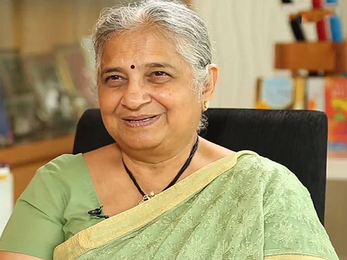 राज्यसभा की नई मनोनीत सदस्य सुधा मूर्ति की सालाना आमदनी जान उड़ जाएंगे आपके होश ! राज्यसभा की नई मनोनीत सदस्य सुधा मूर्ति की सालाना आमदनी जान उड़ जाएंगे आपके होश !