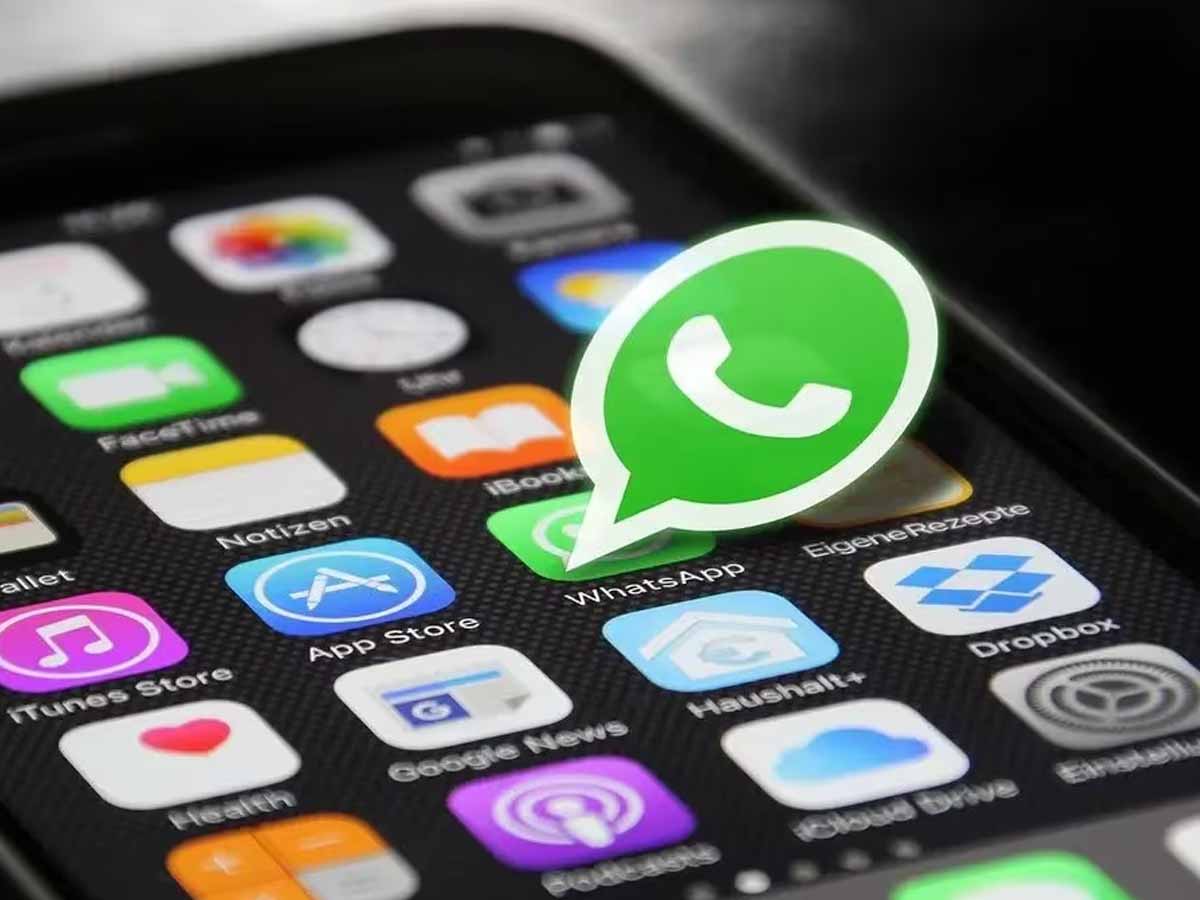 WhatsApp पर मैसेज फॉरवर्ड करना पड़ा भारी; हो गई मौत की सजा WhatsApp पर मैसेज फॉरवर्ड करना पड़ा भारी; हो गई मौत की सजा