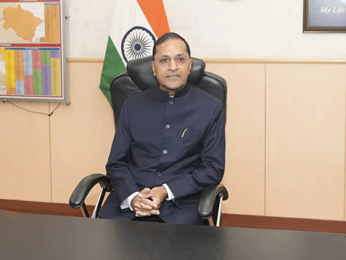 CEC: लोकसभा चुनाव 2024 से पहले चुनाव आयुक्त अरुण गोयल ने दिया रिजाइन, राष्ट्रपति ने इस्तीफा किया स्वीकार CEC: लोकसभा चुनाव 2024 से पहले चुनाव आयुक्त अरुण गोयल ने दिया रिजाइन, राष्ट्रपति ने इस्तीफा किया स्वीकार