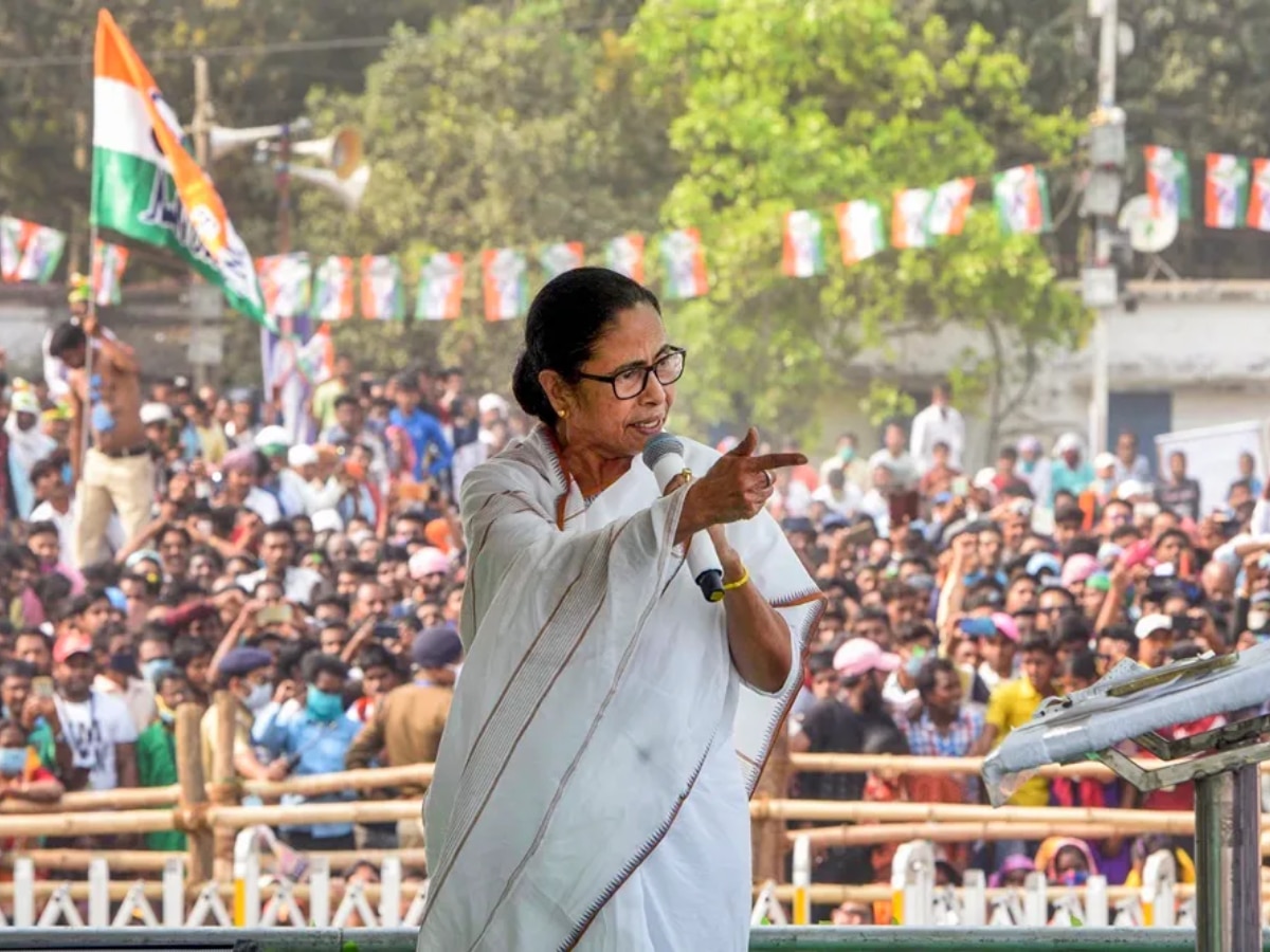 बंगाल में अकेले चुनाव लड़ेगी TMC, जन गर्जन सभा में हो सकता है उम्मीदवारों के नाम का ऐलान