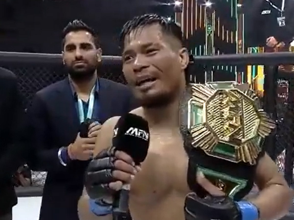 Manipur MMA Fighter: मणिपुर हिंसा पर बोलते हुए भावुक हुआ एमएमए फाइटर, पीएम मोदी से की ये अपील Manipur MMA Fighter: मणिपुर हिंसा पर बोलते हुए भावुक हुआ एमएमए फाइटर, पीएम मोदी से की ये अपील