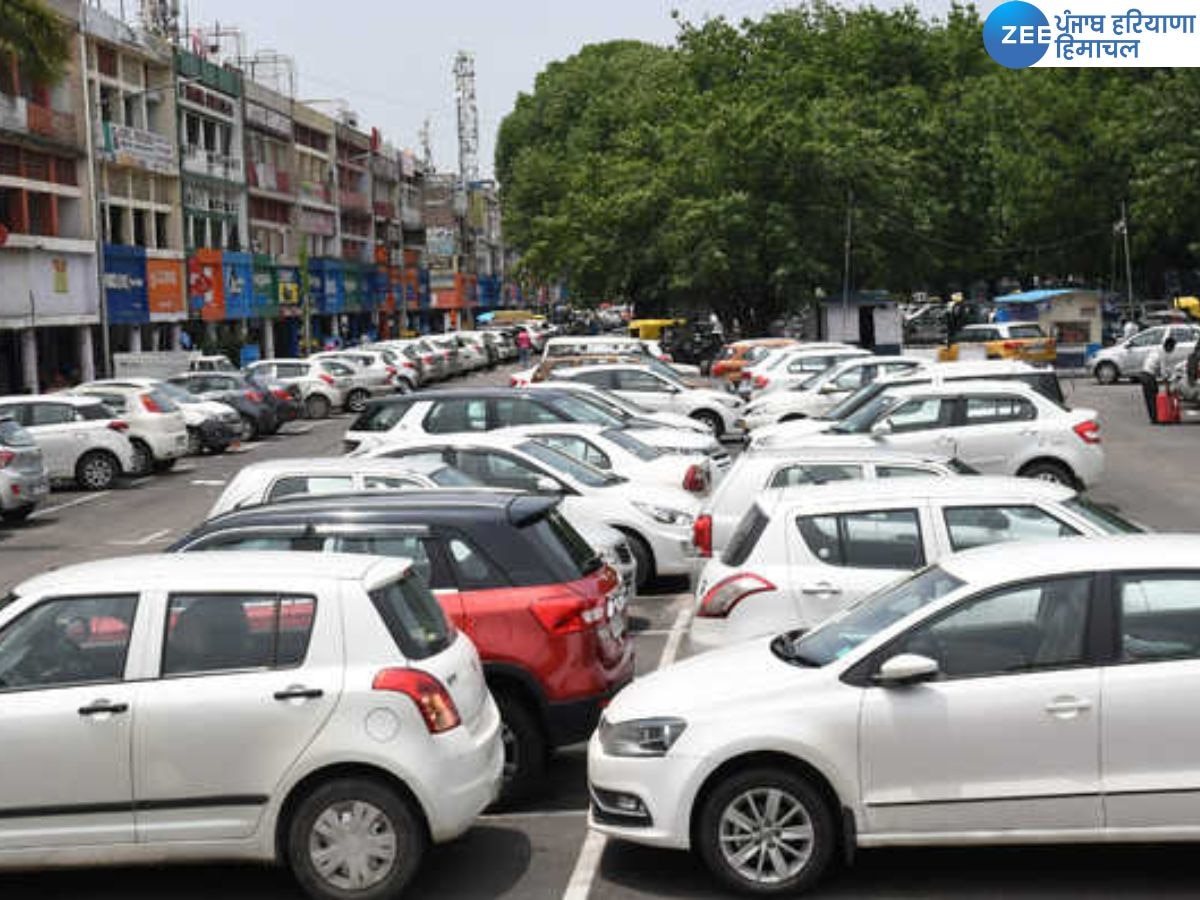 Chandigarh Breaking News: मेयर की ओर से बड़ा तोहफा- चंडीगढ़ में पार्किंग कर दी 'FREE'