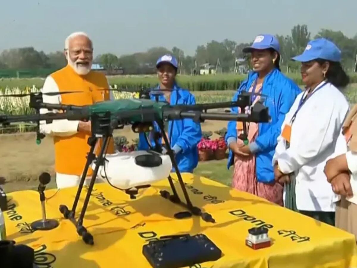 Namo Drone Didi: ୧ ହଜାର ଦିଦିଙ୍କୁ ଡ୍ରୋନ୍ ବାଣ୍ଟିଲେ ପ୍ରଧାନମନ୍ତ୍ରୀ