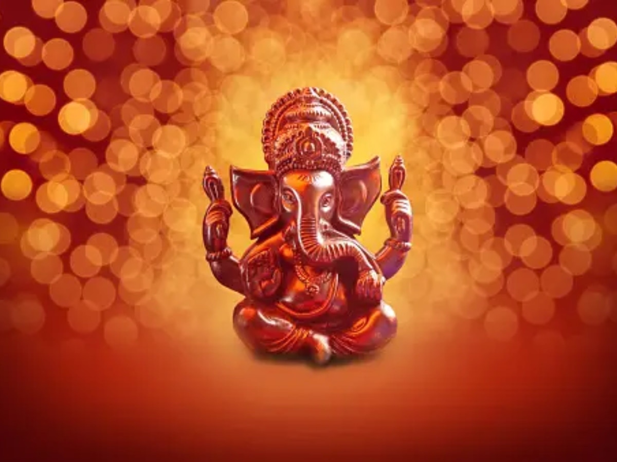 Ganesh Pujan: चतुर्थी के दिन गणेश पूजन से मिलता है विशेष आशीर्वाद, जानें कैसे करनी चाहिए पूजा