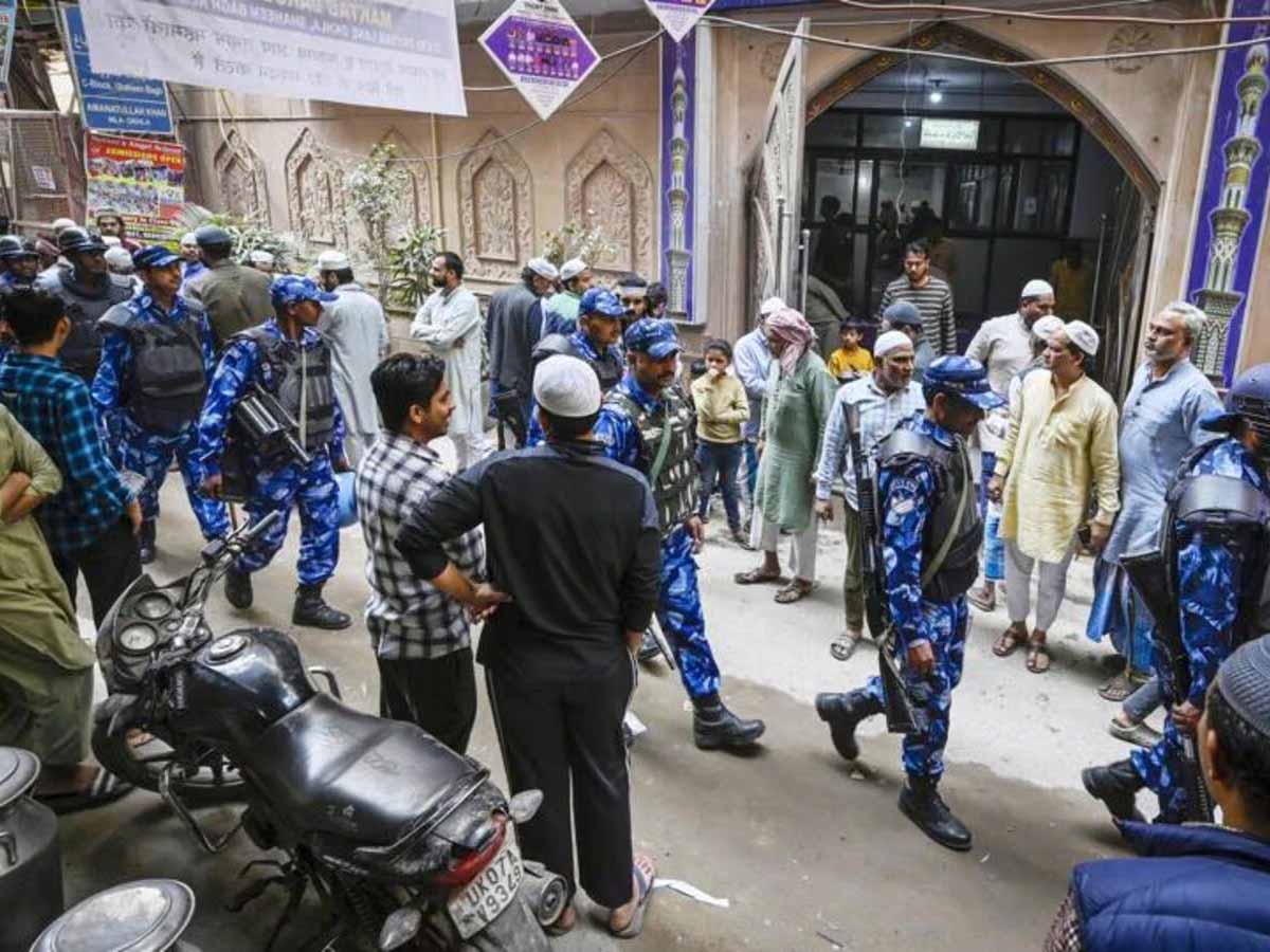 CAA लागू होने के बाद शाहीन बाग में कैसे हैं हालात, जानें अपडेट CAA लागू होने के बाद शाहीन बाग में कैसे हैं हालात, जानें अपडेट