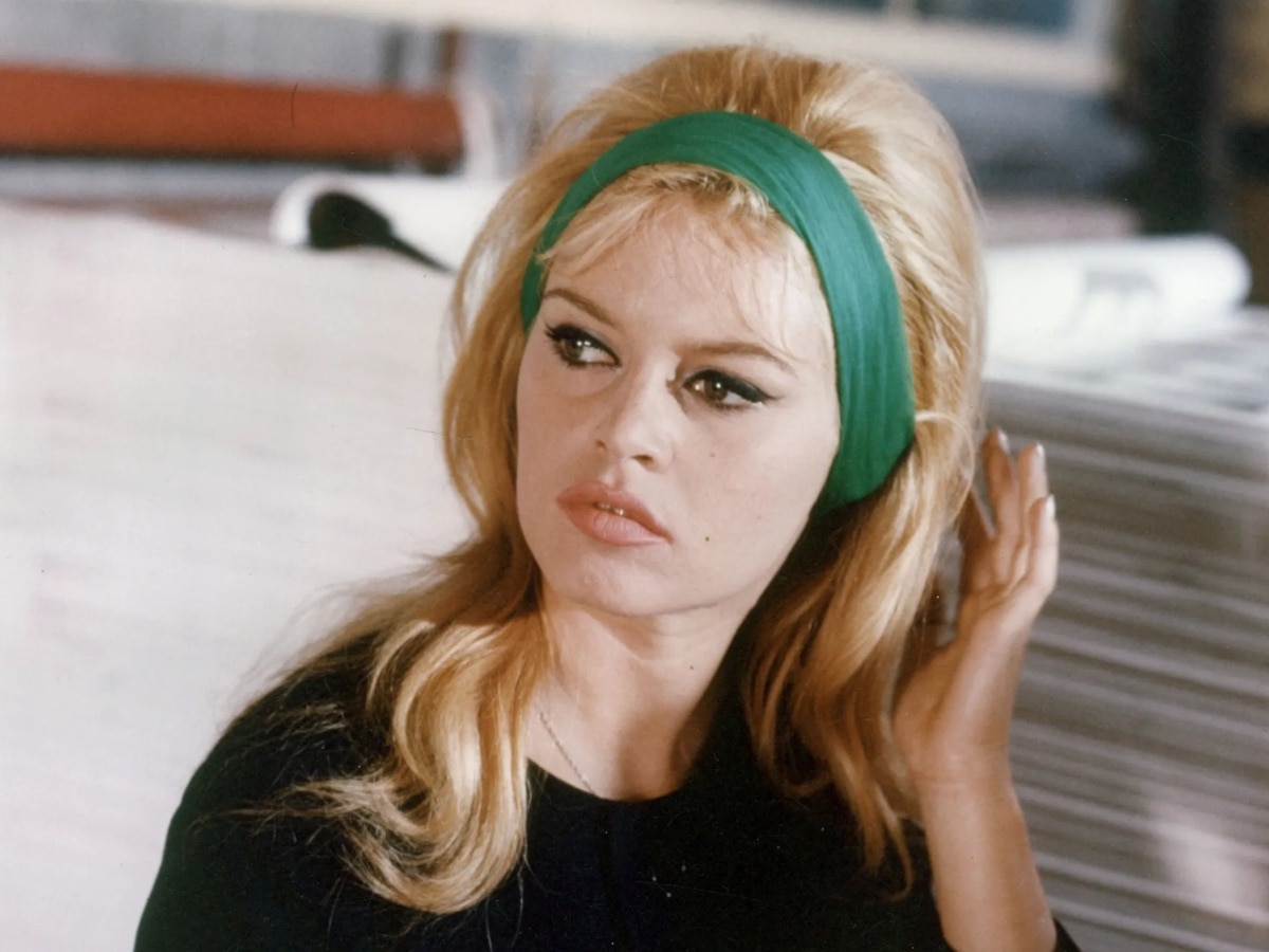 Brigitte Bardot: प्यार के लिए चेहरे की कुर्बानी देने को तैयार थीं ब्रिजिट, 17 साल की उम्र में बन गई थीं सेंसेशन 