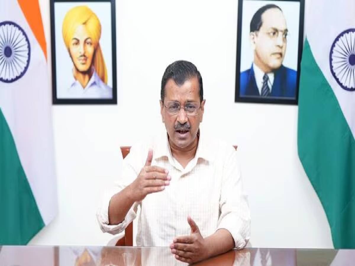 Arvind Kejriwal: शरणार्थियों के प्रदर्शन पर भड़के CM केजरीवाल, कहा- पाकिस्तानियों को इतना सम्मान क्यों?