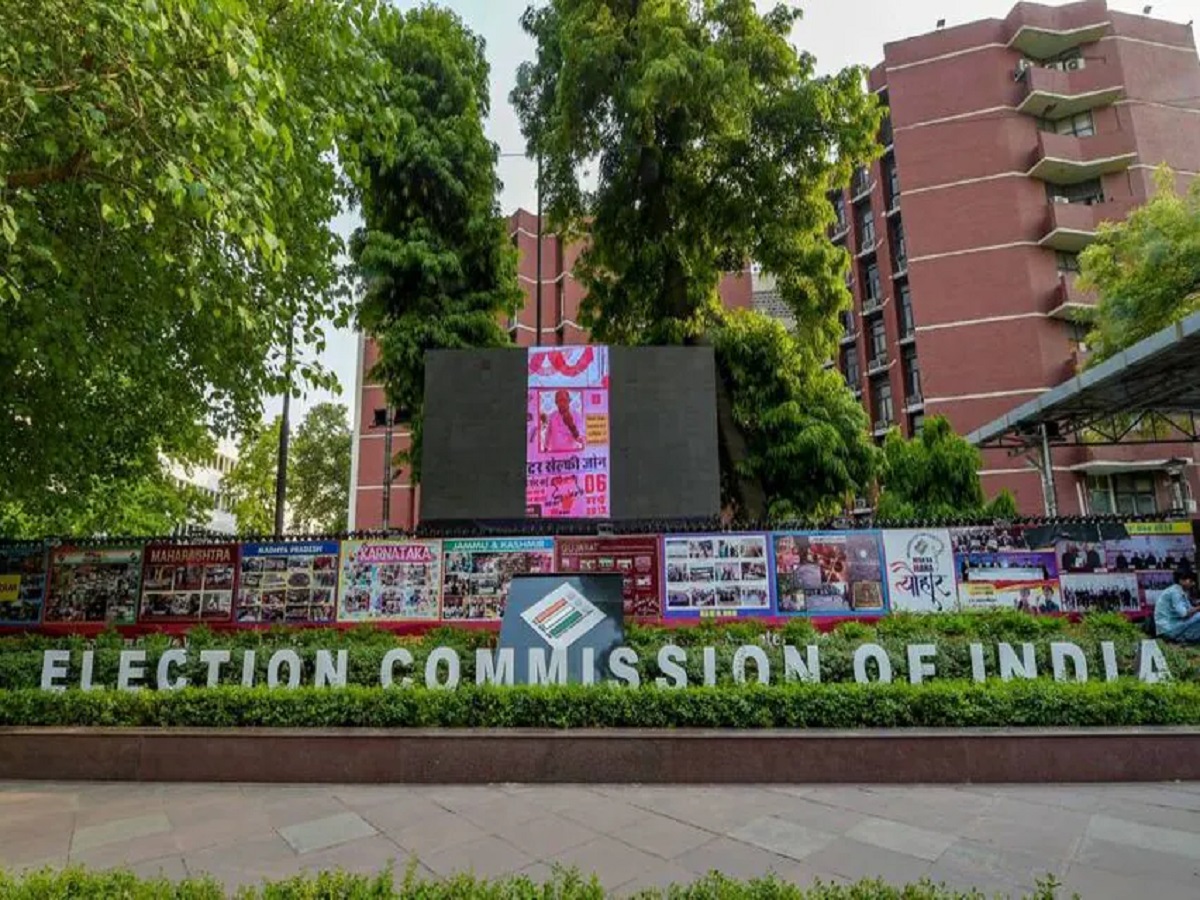 Electoral Bonds Data: चुनाव आयोग ने अपलोड किया चुनावी चंदे का डेटा, देखें दानदाताओं की पूरी लिस्ट