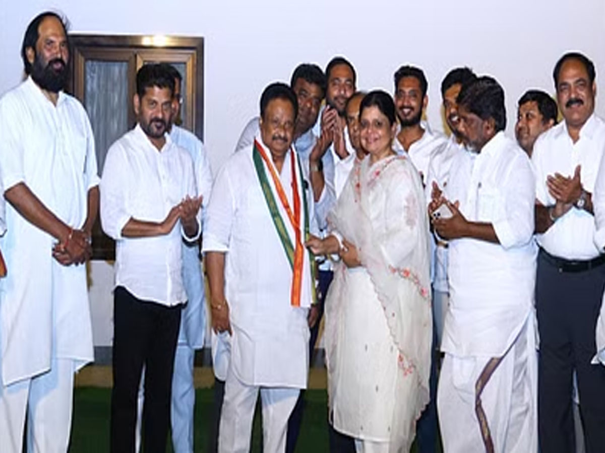 आम चुनाव से पहले BJP को तेलंगाना में लगा बड़ा झटका; पार्टी के दिग्गज नेता ने दिया इस्तीफा आम चुनाव से पहले BJP को तेलंगाना में लगा बड़ा झटका; पार्टी के दिग्गज नेता ने दिया इस्तीफा
