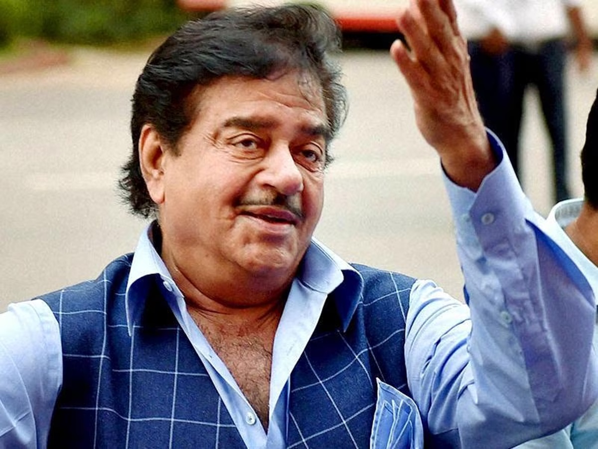 2699307 shatru sinha 10