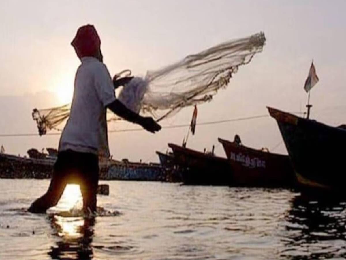 श्रीलंका ने भारत के 21 और मछुआरों को किया गिरफ्तार; सियासी पार्टियों ने केंद्र से की कार्रवाई की मांग