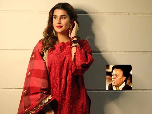 "चाहे सोने के फ़्रेम में जड़ दो, आइना झूट बोलता ही नहीं"