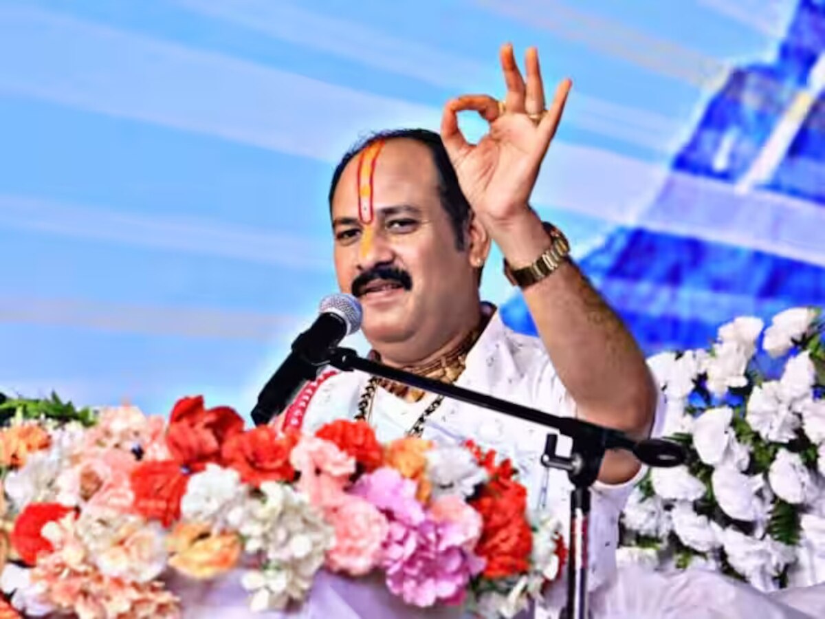 pandit pradeep mishra shivmahapuran katha program in haryana rewari ...