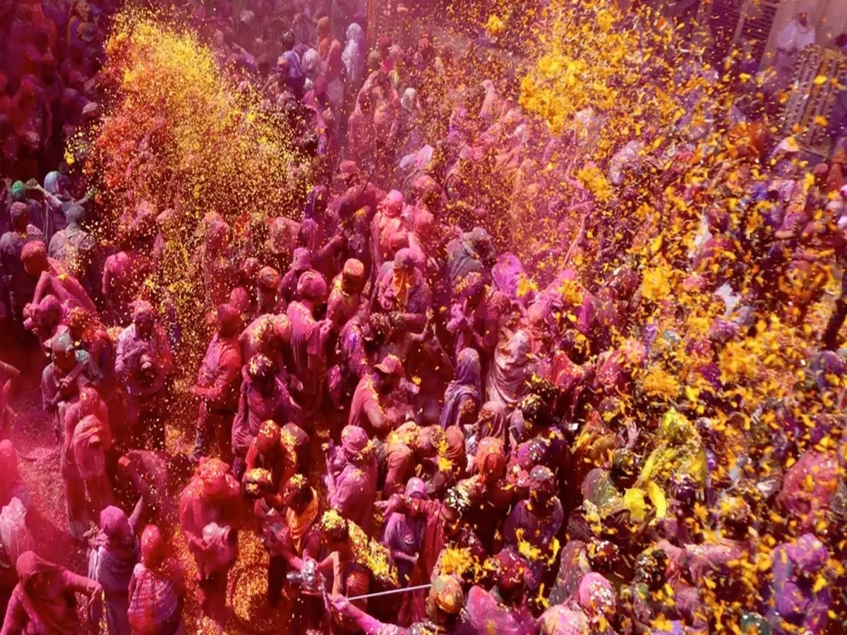 Mathura Vrindavan phoolwali holi 2024