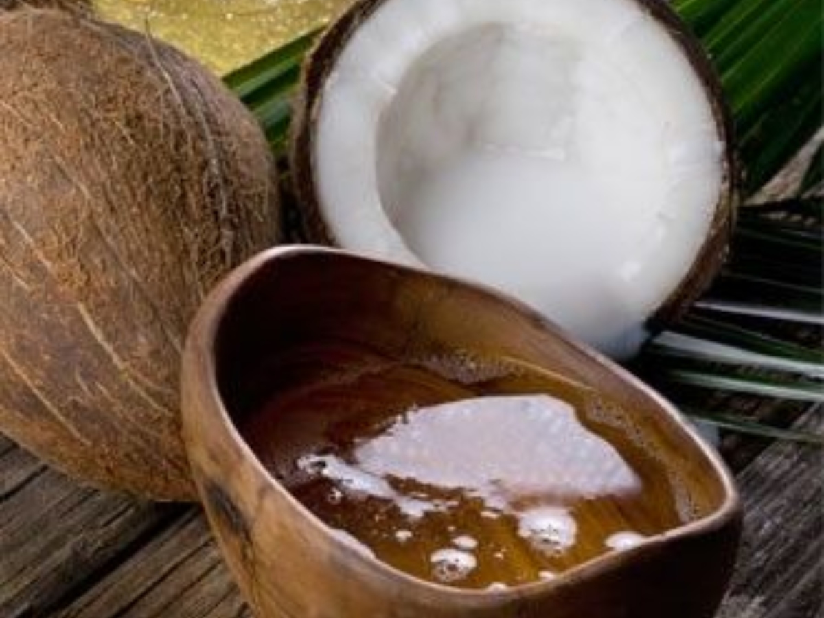 Home Remedies: मुंह के छालों से हैं परेशान? इन नुस्खों को अपनाकर पा सकते हैं छुटकारा.... 14 नारियल का तेल