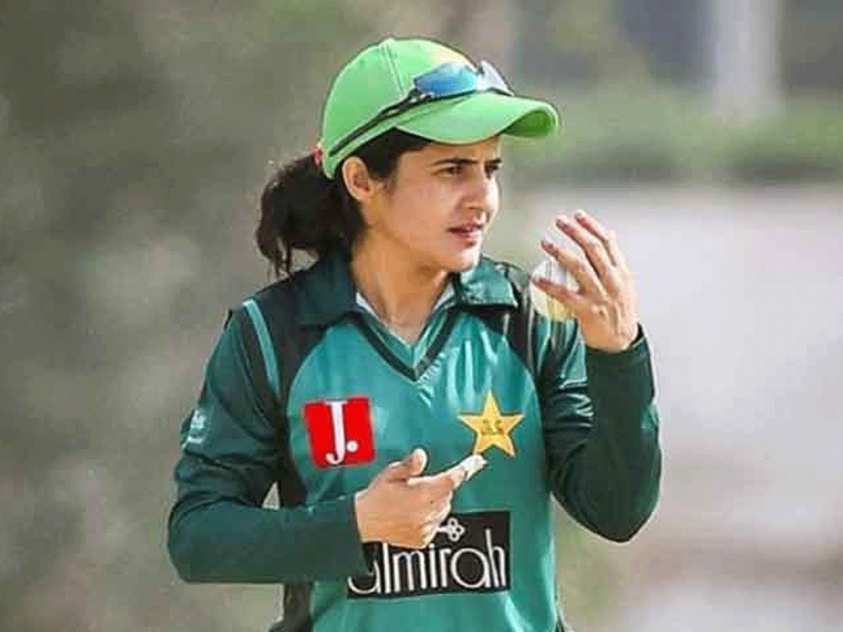 पाकिस्तान की स्टार बल्लेबाज जावेरिया खान ने इंटरनेशनल क्रिकेट को कहा अलविदा, शानदार रहा करियर पाकिस्तान की स्टार बल्लेबाज जावेरिया खान ने इंटरनेशनल क्रिकेट को कहा अलविदा, शानदार रहा करियर