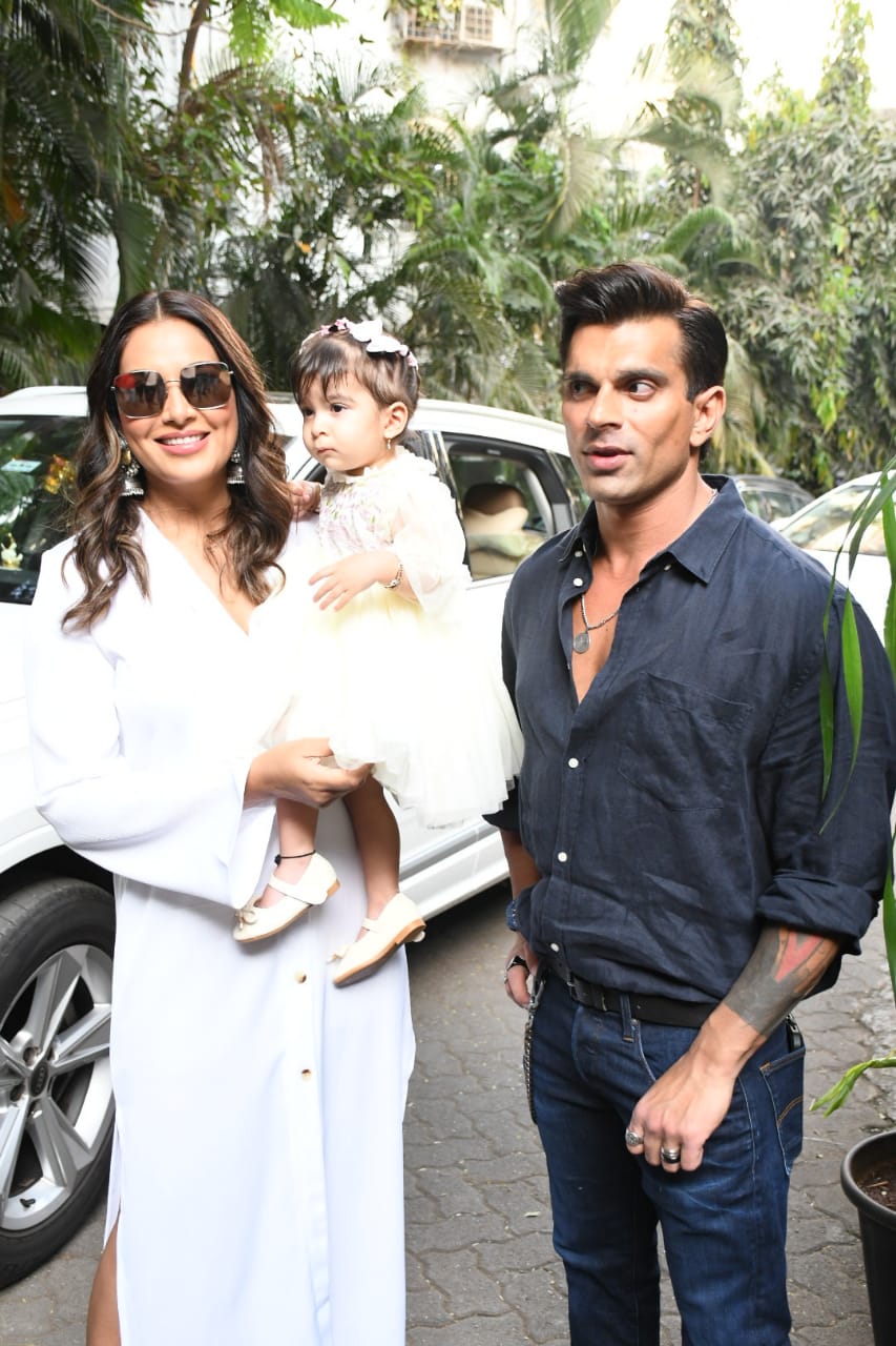 पति करण संग आईं बिपाशा