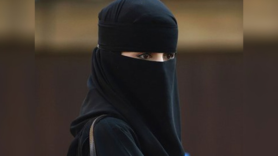 Pakistan News: मुस्लिम महिला ईशनिंदा मामले में दोषी करार; मिली आजीवन कारावास की सजा