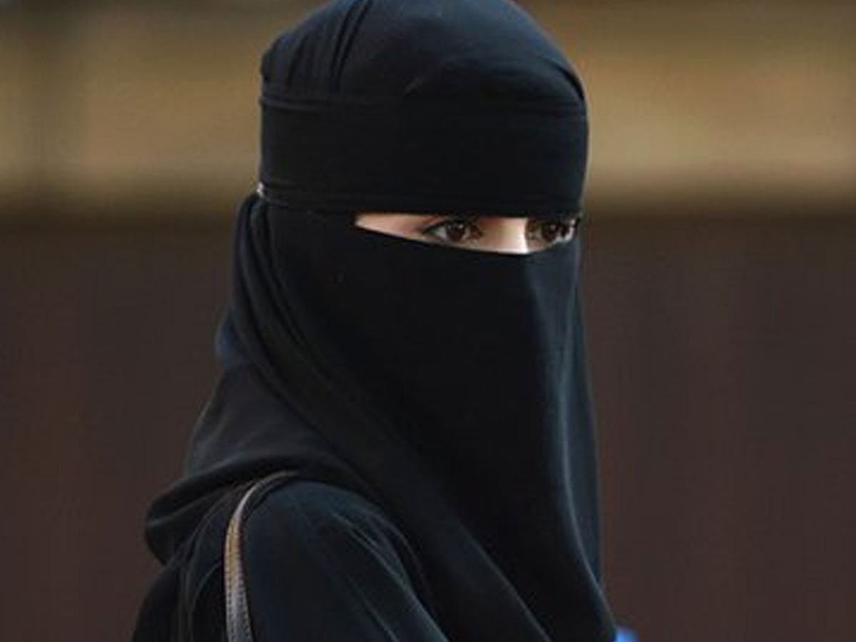 Pakistan News: मुस्लिम महिला ईशनिंदा मामले में दोषी करार; मिली आजीवन कारावास की सजा Pakistan News: मुस्लिम महिला ईशनिंदा मामले में दोषी करार; मिली आजीवन कारावास की सजा