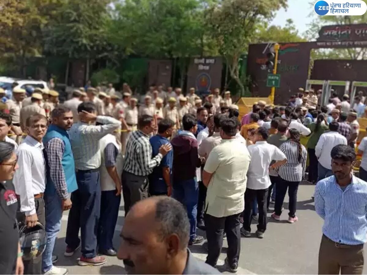 AAP Delhi Protest News: ਕੇਜਰੀਵਾਲ ਦੀ ਗ੍ਰਿਫ਼ਤਾਰੀ ਦਾ ਵਿਰੋਧ ਕਰ ਰਹੇ 50 ਤੋਂ ਵੱਧ 'ਆਪ' ਵਰਕਰ ਹਿਰਾਸਤ 'ਚ ਲਏ