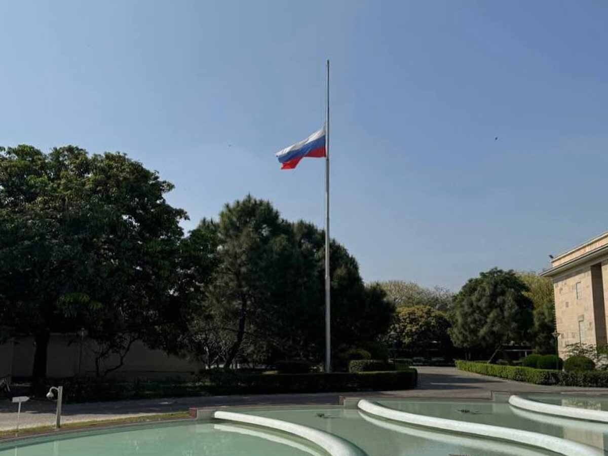 मॉस्को आतंकी हमले के बाद दिल्ली में झुकाया गया झंडा, पीएम मोदी ने दिया रिएक्शन
