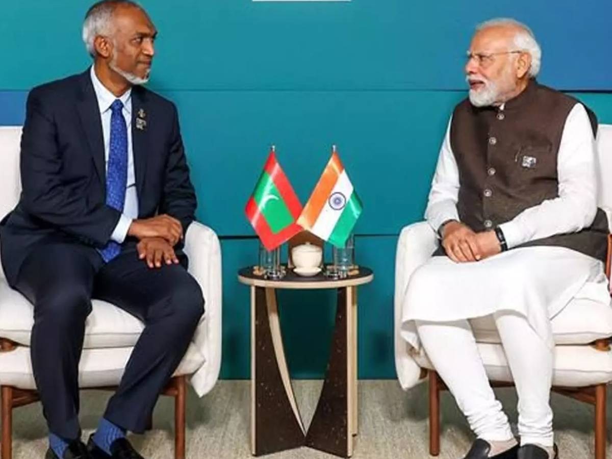 घुटनों के बल आए भारत को आंख दिखाने वाले मालदीव के राष्ट्रपति मुइज्जू; दे रहे रिश्तों का हवाला