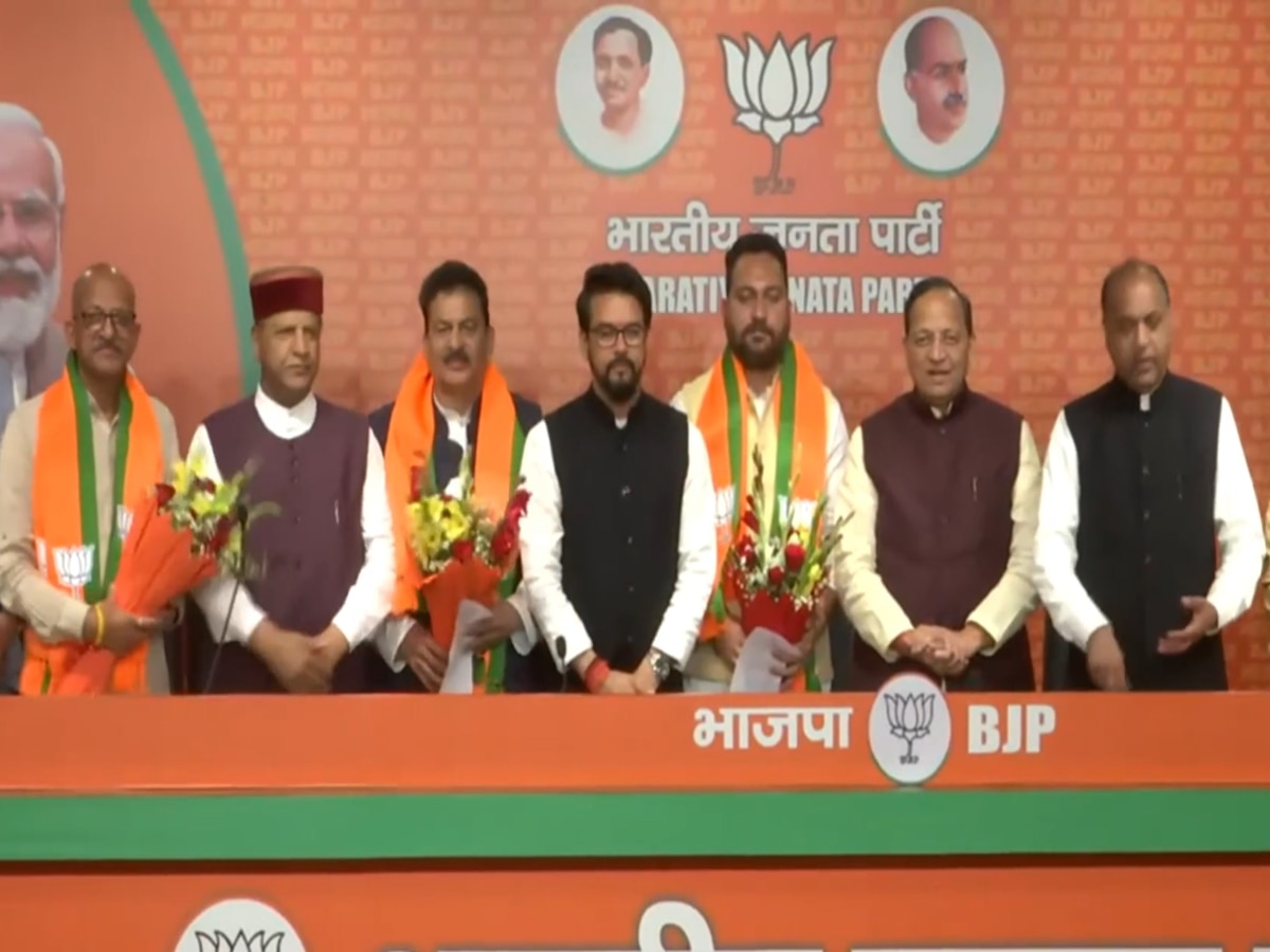 Six rebel Congress MLAs join BJP