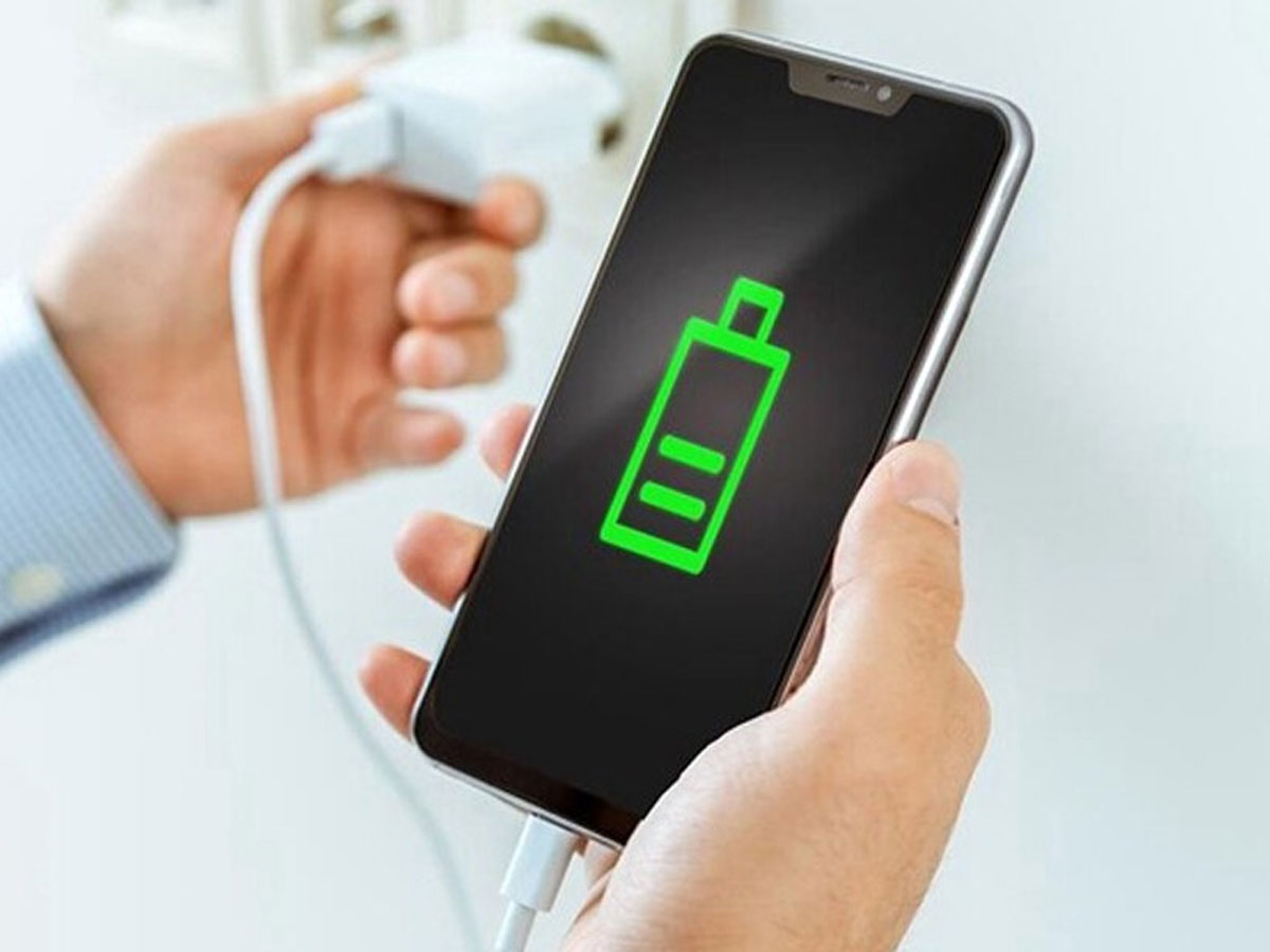 Pallavapuram News: परिवार को मोबाइल चार्ज करना पड़ गया महंगा, शॉर्ट सर्किट से मकान में लगी आग; 4 बच्चों की मौत Pallavapuram News: परिवार को मोबाइल चार्ज करना पड़ गया महंगा, शॉर्ट सर्किट से मकान में लगी आग; 4 बच्चों की मौत