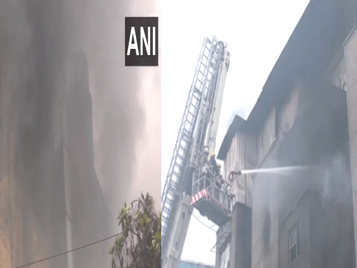 Delhi Fire: नरेला की फैक्ट्री में लगी भीषण आग, 25 से ज्यादा फायर टेंडर मौके पर मौजूद