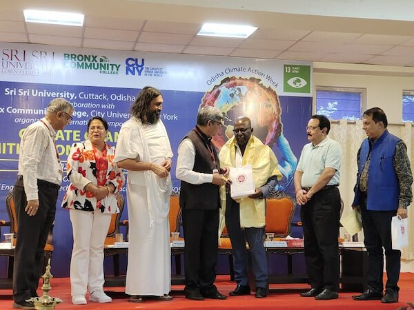 Odisha News: କୃତ୍ରିମ ବୁଦ୍ଧିମତ୍ତା ଓ ଯାନ୍ତ୍ରିକ ଶିକ୍ଷା ଦ୍ୱାରା ଜଳବାୟୁ ପରିବର୍ତ୍ତନ ହ୍ରାସ ସମ୍ପର୍କରେ ଆନ୍ତର୍ଜାତିକ ସମ୍ମିଳନୀ