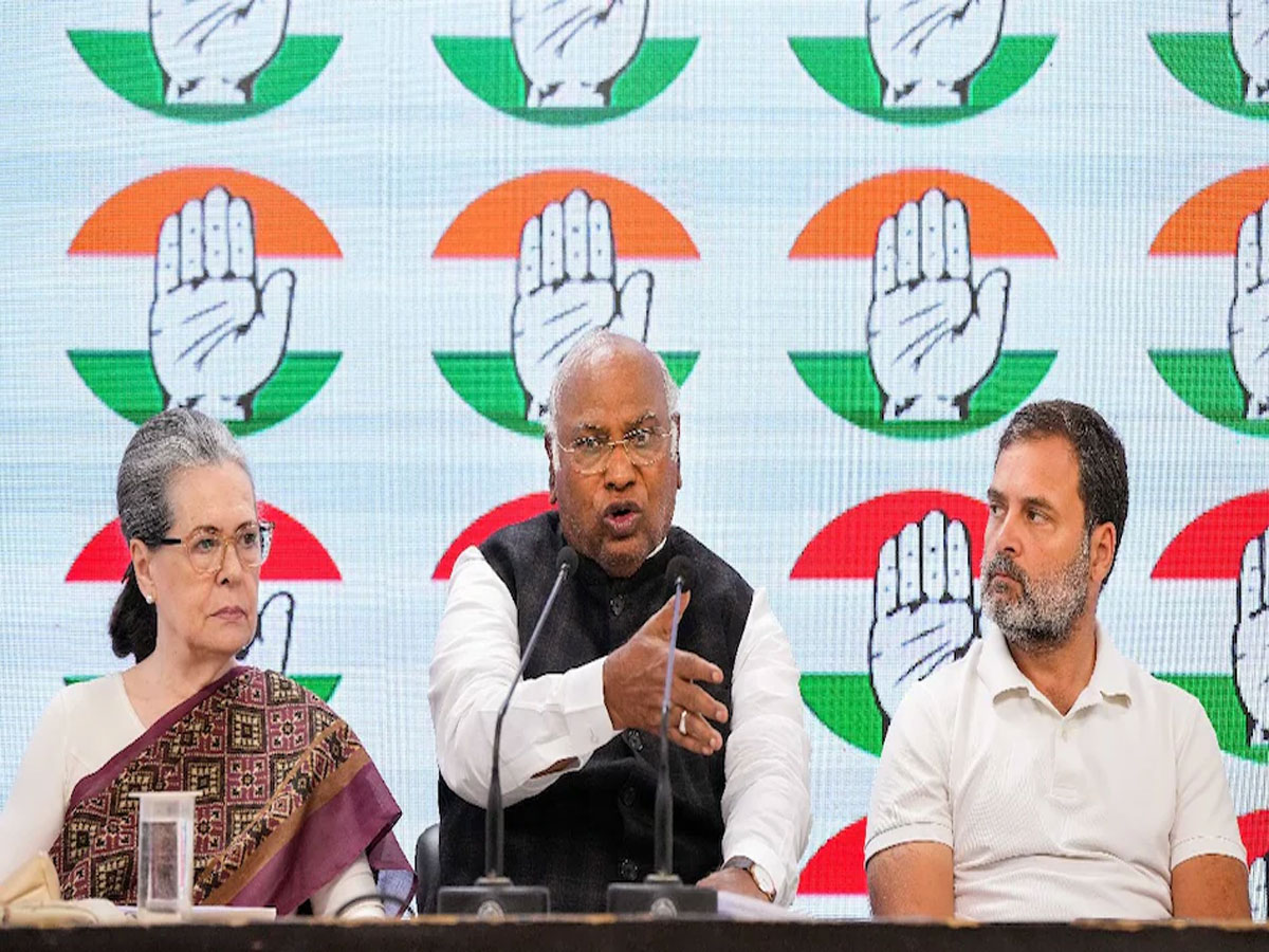 Congress Candidate List: लोकसभा इलेक्शन के लिए कांग्रेस ने जारी की छठी लिस्ट; जानें किसको कहां से मिला टिकट Congress Candidate List: लोकसभा इलेक्शन के लिए कांग्रेस ने जारी की छठी लिस्ट; जानें किसको कहां से मिला टिकट