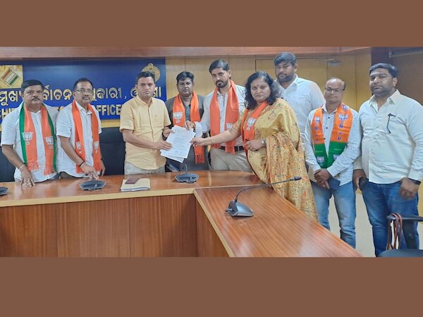 ରାଜ୍ୟ ମୁଖ୍ୟ ନିର୍ବାଚନ ଅଧିକାରୀଙ୍କୁ ଭେଟି ଦାବିପତ୍ର ଦେଲେ ବିଜେପି ପ୍ରତିନିଧିମଣ୍ଡଳୀ