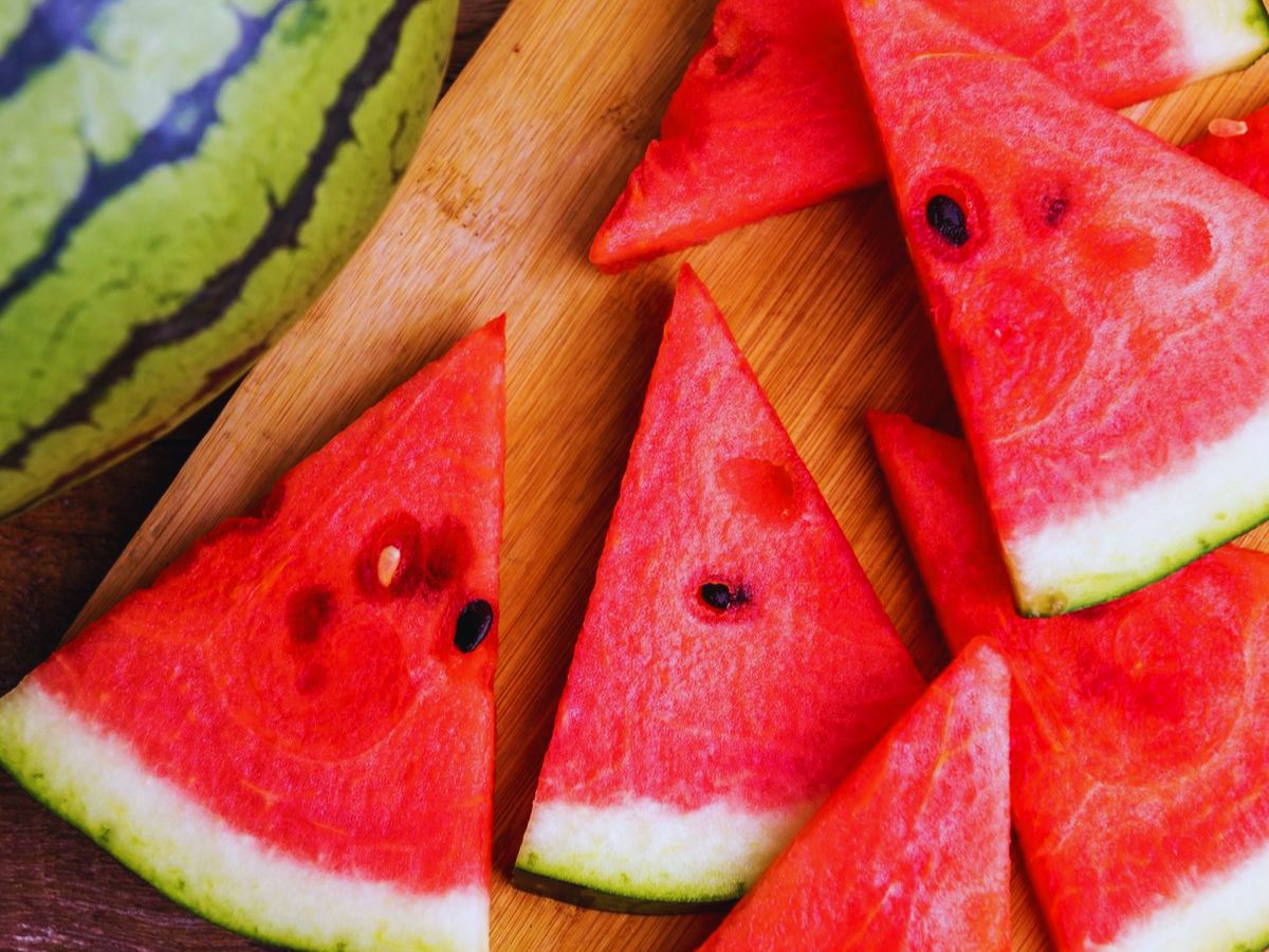 Fruits Side Effects: इन 5 फलों के सेवन से आपको हो सकती है गैस की समस्या Fruits Side Effects: इन 5 फलों के सेवन से आपको हो सकती है गैस की समस्या