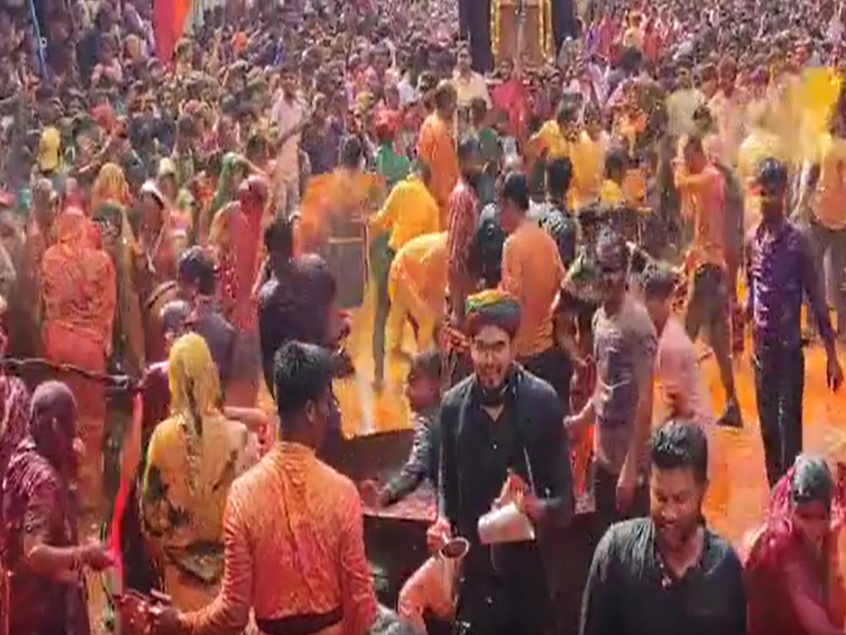 Beawar News Jeenagar community organized Kodamar Holi of devar and ...