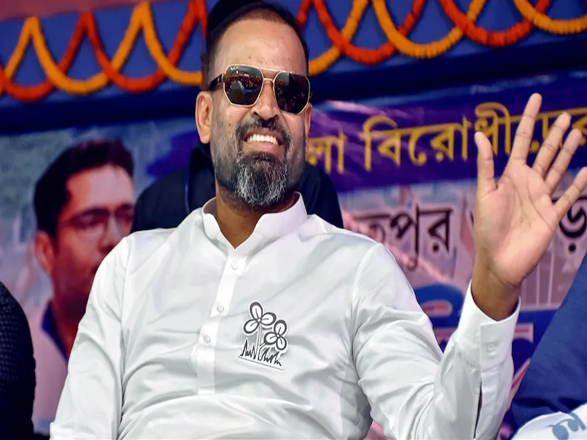 बुरे फंसे युसुफ पठान! कांग्रेस ने ECI से की शिकायत; जानें क्या है पूरा मामला बुरे फंसे युसुफ पठान! कांग्रेस ने ECI से की शिकायत; जानें क्या है पूरा मामला