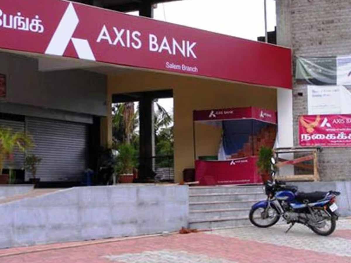 Axis Bank के क्रेड‍िट कार्ड यूजर्स के साथ कैसे हुआ फ्रॉड? सेफ्टी के ल‍िए बैंक ने उठाया ये कदम