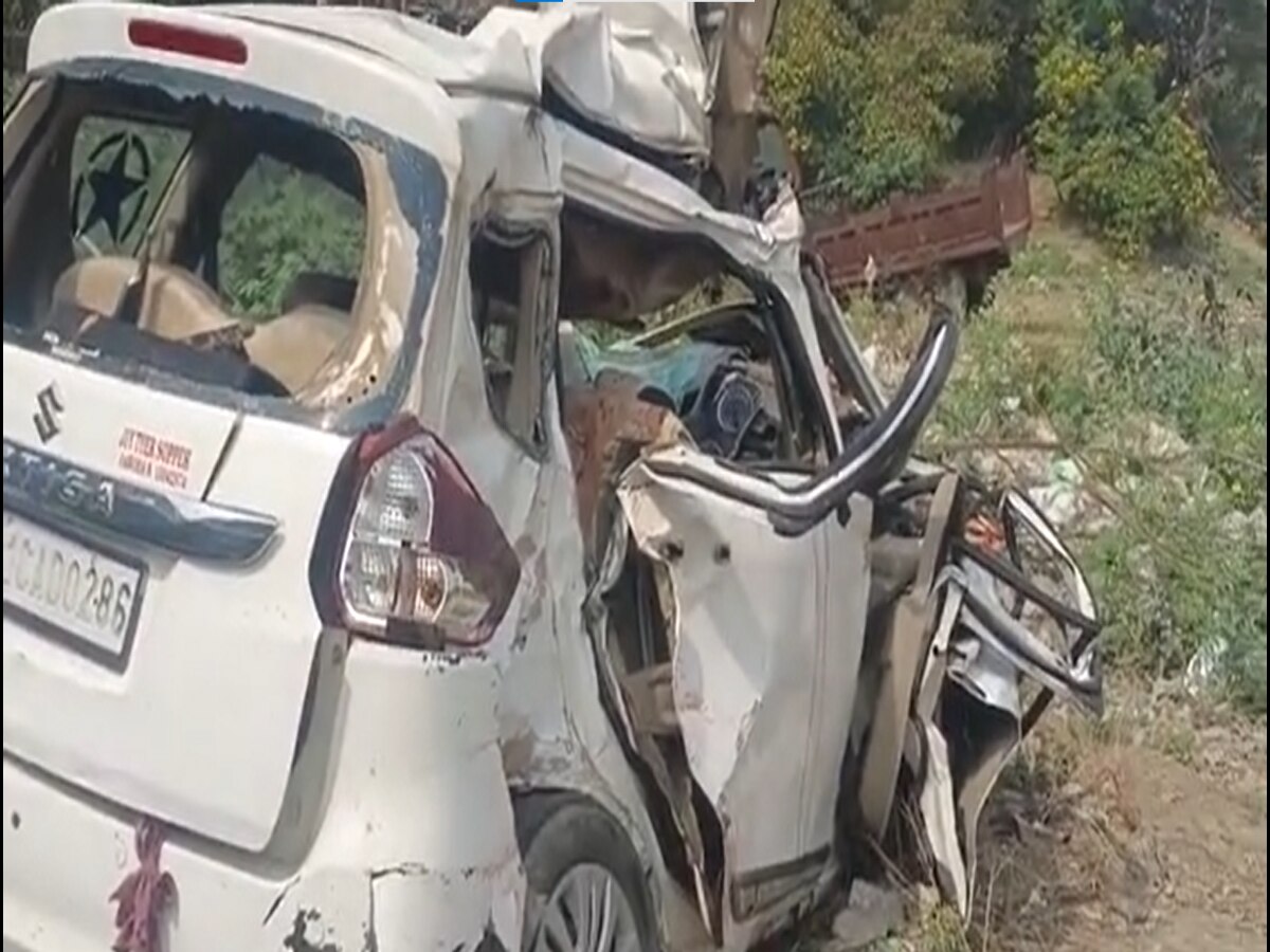 Accident News: Jamia एंट्रेंस एग्जाम देने आ रहे बच्चों की कार का हादसा, ड्राइवर समेत एक छात्र की मौत