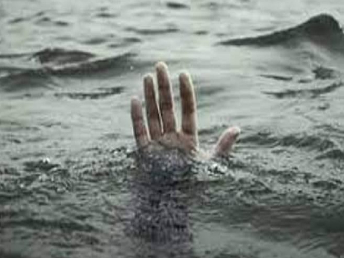 Kaimur News: अनियंत्रित होकर बाइक तालाब में गिरी, पानी में डूबने से युवक की मौत