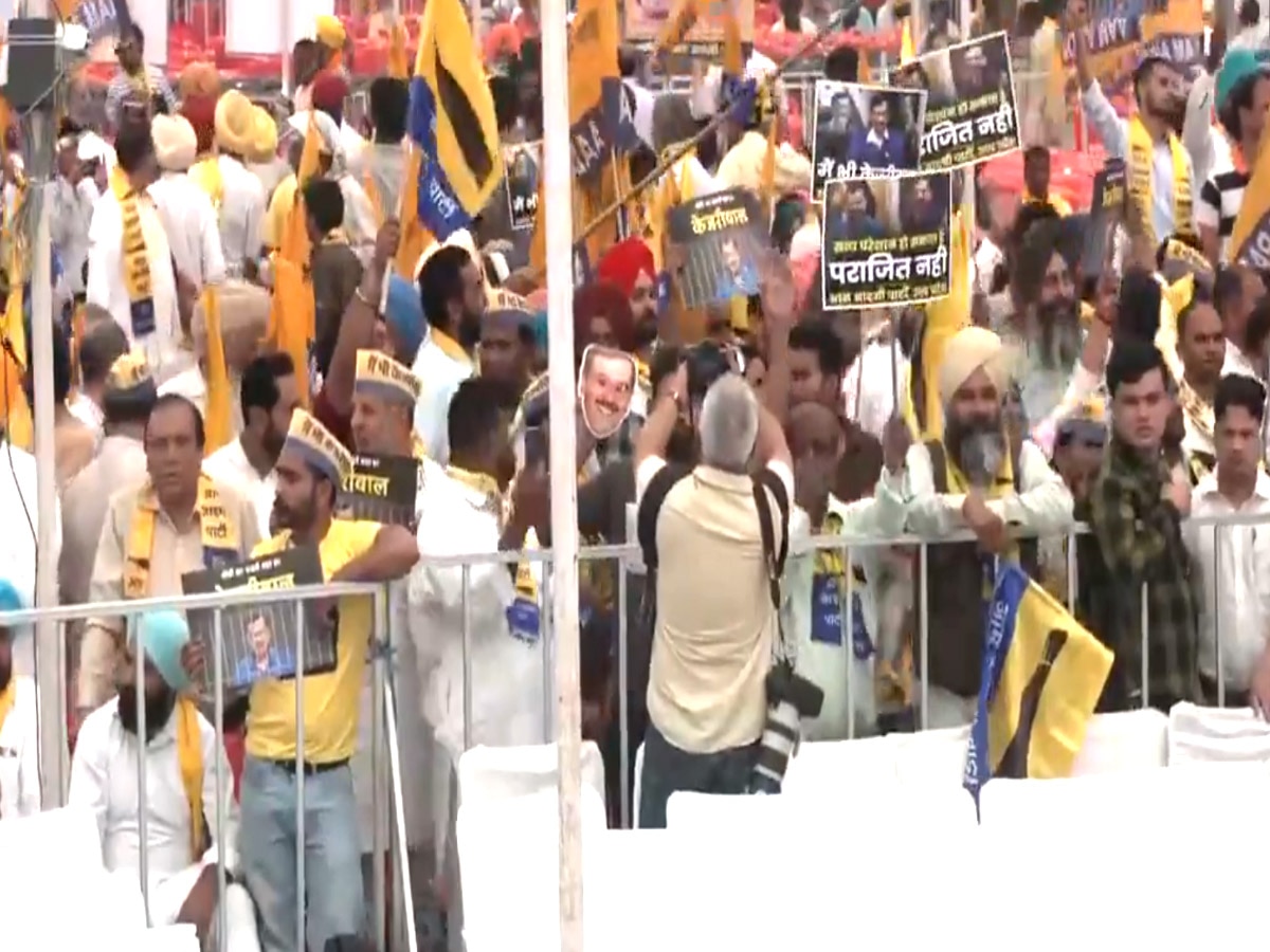 INDIA Loktantra Bachao Rally: लोकतंत्र बचाओ रैली में कौन-कौन होगा शामिल? यहां देखें पूरी लिस्ट