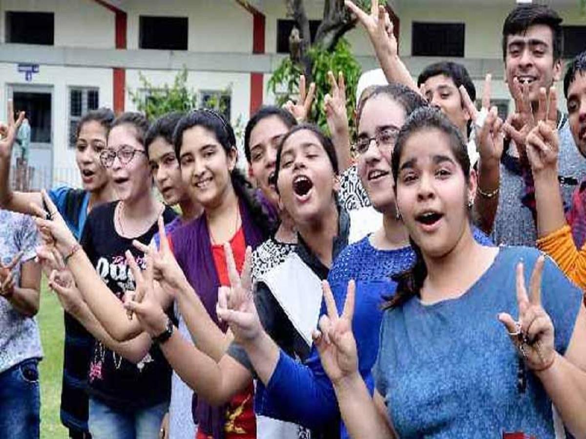 Bihar Board 10th Result 2024 : पूर्णिया के शिवांकर कुमार बने टॉपर, आदर्श कुमार रहे दूसरे स्थान पर