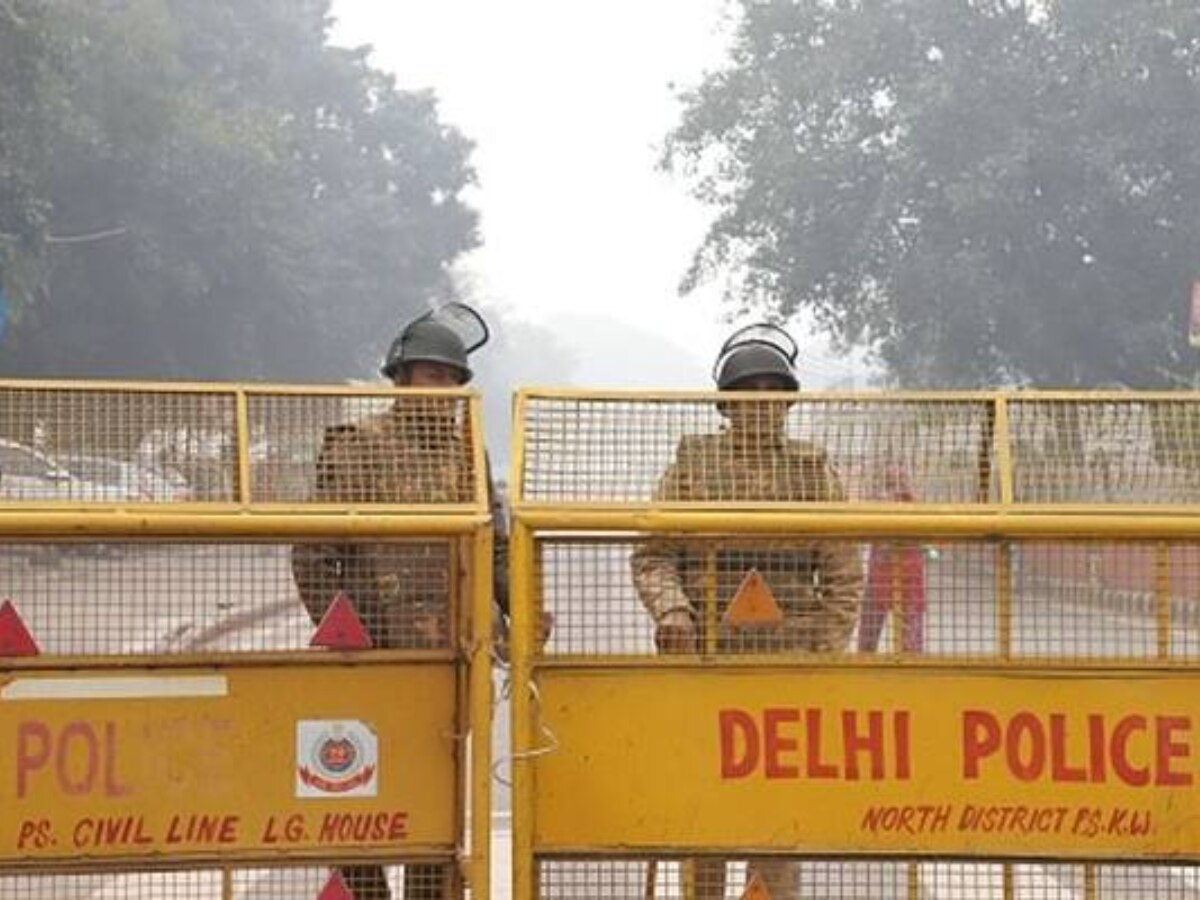 Delhi Traffic Advisory: दिल्ली में फिर से कई रास्ते रहेंगे बंद, ट्रैफिक पुलिस ने जारी की एडवाइजरी व रूट किए डायवर्ट
