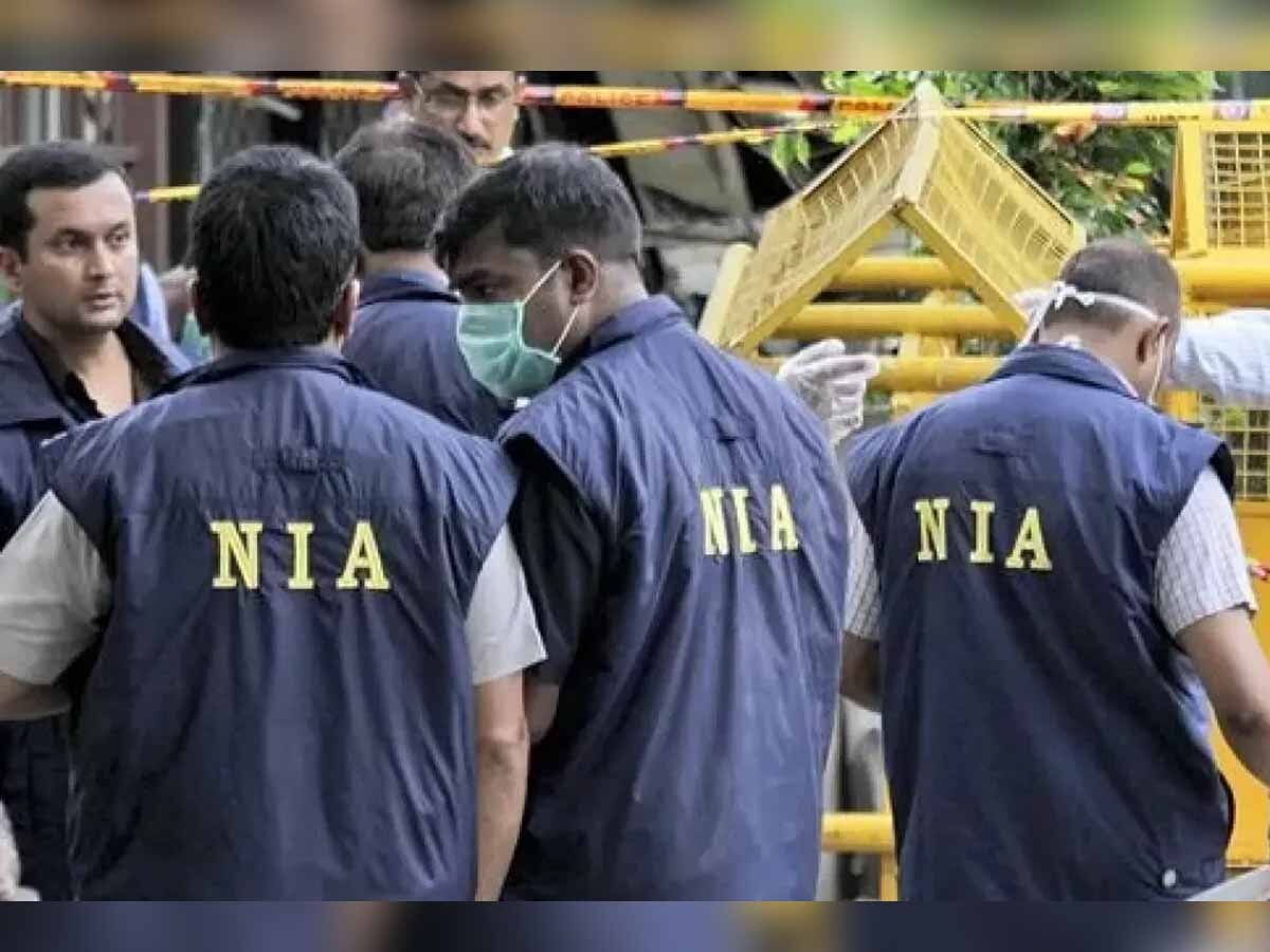 पश्चिम बंगाल में NIA टीम पर हमला, TMC नेता के घर जांच के लिए गए थे अधिकारी