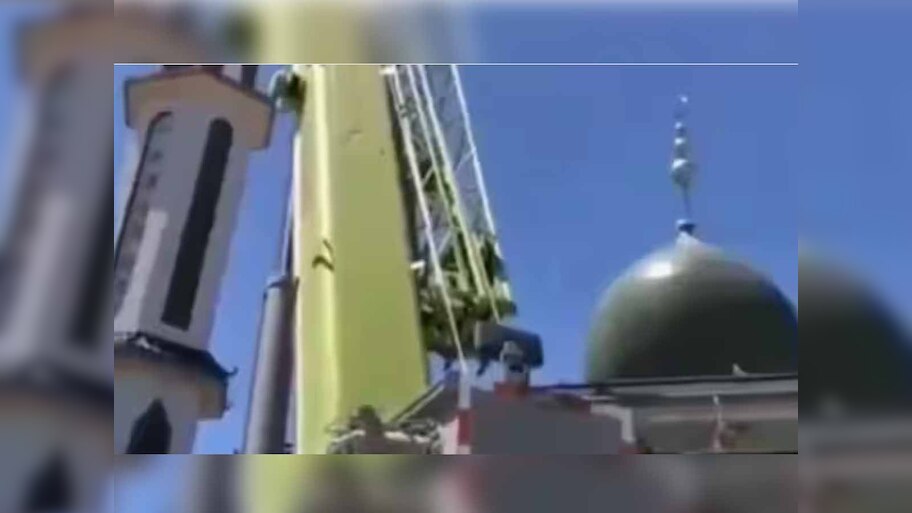इस देश में तोड़ी जा रहीं मस्जिदें; इस्लाम को बताया 'मानसिक बीमारी'