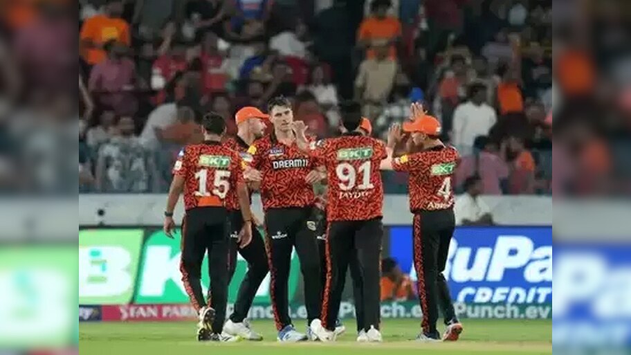  SRH: सनराइज़र्स हैदराबाद को लगा बड़ा झटका, टीम के स्टार बॉलर IPL 2024 से हुए बाहर