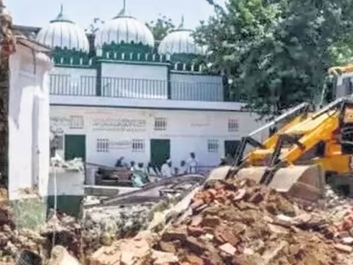 दिल्ली HC से अखूंदजी मस्जिद कमेटी को लगा झटका; ईद की नमाज अदा करने की नहीं मिली इजाजत